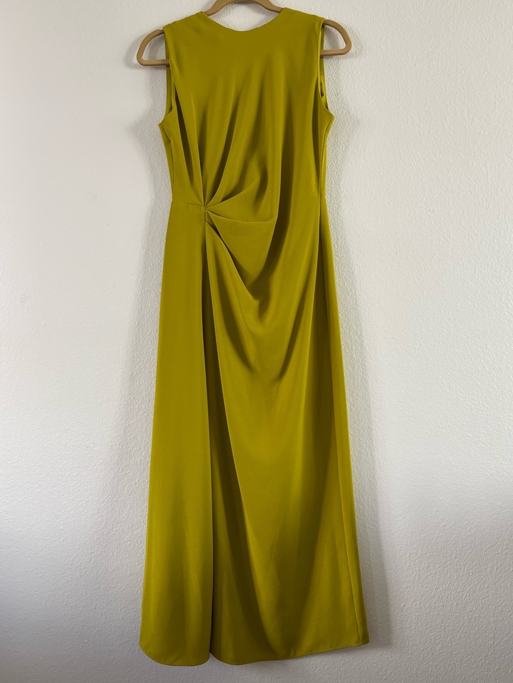 ZARA WOMAN SIDE RUCHED MIDI DRESS MUSTARD LIME| SS24 2900/571 - Picture 4 of 13